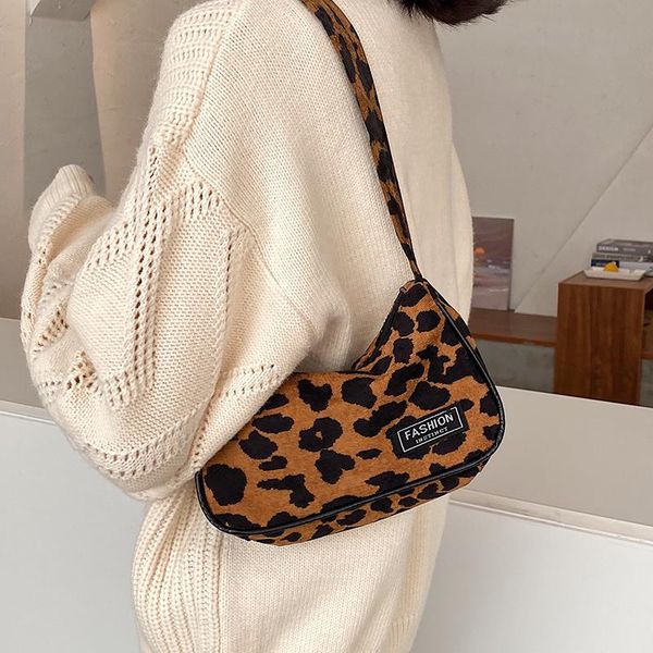 evening bags retro leopard bag female 2021 spring and summer niche baguette commuter versatile one-shoulder armpit clutch
evening bags retro leopard bag female 2021 spring and summer niche baguette commuter versatile one-shoulder armpit clutch