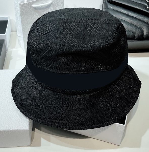 luxurys designers bucket hat men's and women's leisure fashion sun hats outdoor tourism sunshade fisherman cap good nice, Blue;gray
luxurys designers bucket hat men's and women's leisure fashion sun hats outdoor tourism sunshade fisherman cap good nice, Blue;gray