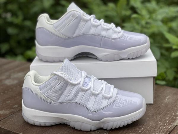 2022 authentic 11 low wmns pure violet white shoes men women outdoor sports sneakers with original box size 36-47.5
2022 authentic 11 low wmns pure violet white shoes men women outdoor sports sneakers with original box size 36-47.5