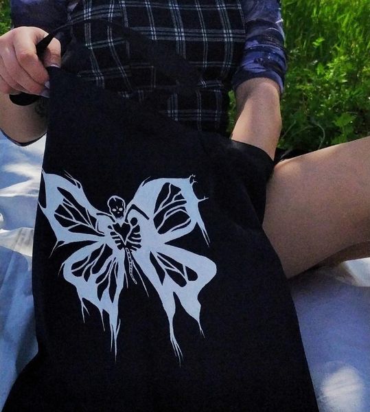 evening bags gothic skull butterfly print canvas bag big-capacity fashion tote high street shopper teenage school women shoulder
evening bags gothic skull butterfly print canvas bag big-capacity fashion tote high street shopper teenage school women shoulder