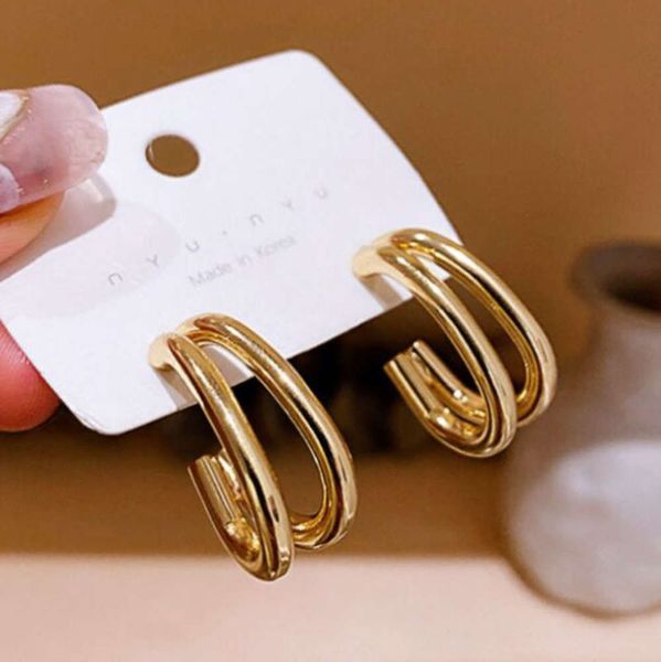 925 silver needle cold wind metal round face thin geometric fashion net red temperament simple earrings girl, Black
925 silver needle cold wind metal round face thin geometric fashion net red temperament simple earrings girl, Black