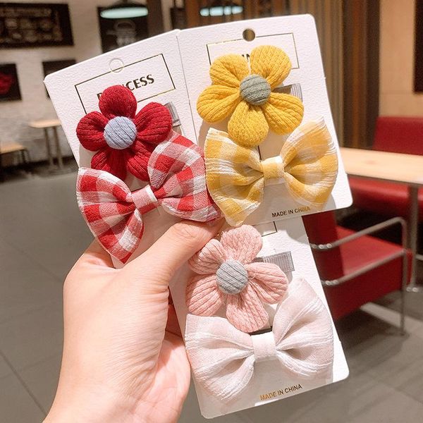 is a fashionable 2pcs/set of sweet printed plaid bow hairpins for children girls cute colorful solid cartoon hair accessories, Slivery;white
is a fashionable 2pcs/set of sweet printed plaid bow hairpins for children girls cute colorful solid cartoon hair accessories, Slivery;white