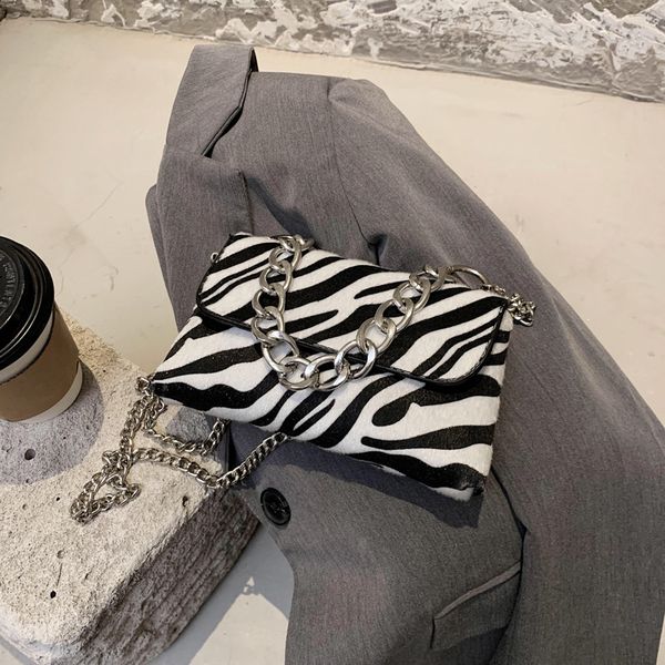 chain pattern bag small crowd zebra strip female shoulder handbag retro messenger tide wdelt
chain pattern bag small crowd zebra strip female shoulder handbag retro messenger tide wdelt