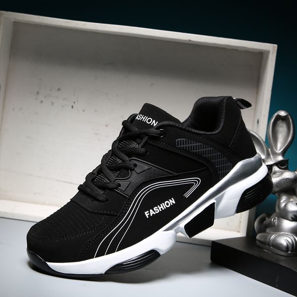 2022 fashion leahter women mens running shoes black white red volt code: lx32-8816 jogging sports trainers sneakers size 39-44
2022 fashion leahter women mens running shoes black white red volt code: lx32-8816 jogging sports trainers sneakers size 39-44