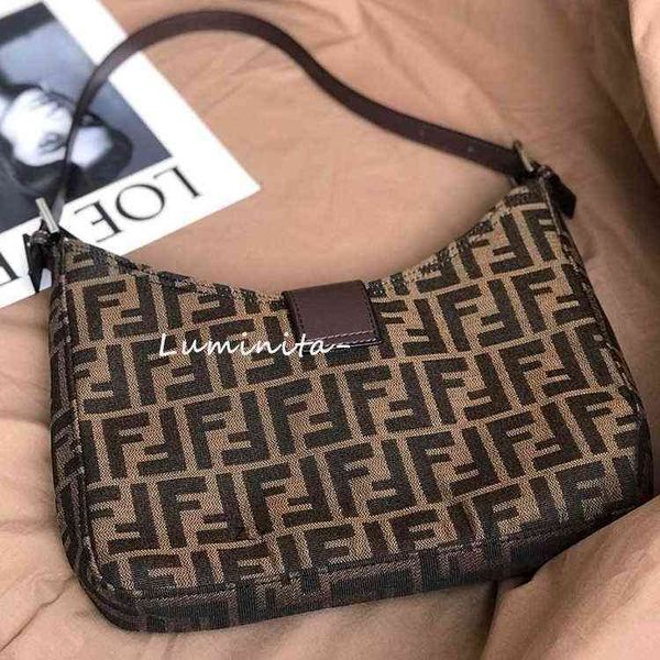 2021 new large capacity french club bag ff letter canvas magnetic buckle single shoulder messenger bag for women zly bags
2021 new large capacity french club bag ff letter canvas magnetic buckle single shoulder messenger bag for women zly bags