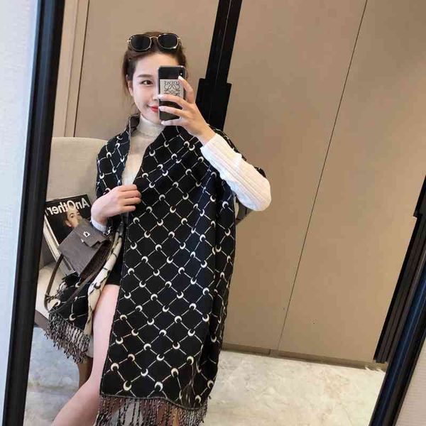 hat scarf glove set core spun yarn winter women's imitation cashmere warm tassel shawl thickened cold proof high-end bib, Blue;gray
hat scarf glove set core spun yarn winter women's imitation cashmere warm tassel shawl thickened cold proof high-end bib, Blue;gray