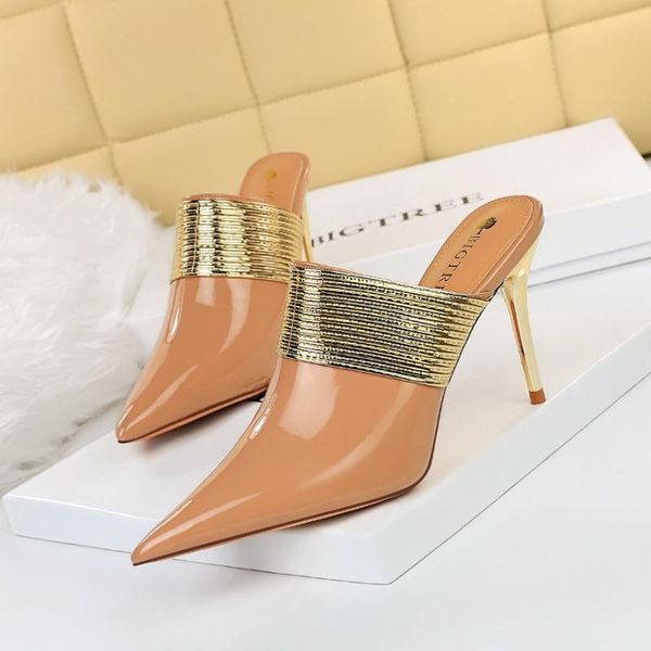 dress shoes bigtree fashion woman pumps patent leather high heels metal decoration designer stiletto women, Black
dress shoes bigtree fashion woman pumps patent leather high heels metal decoration designer stiletto women, Black