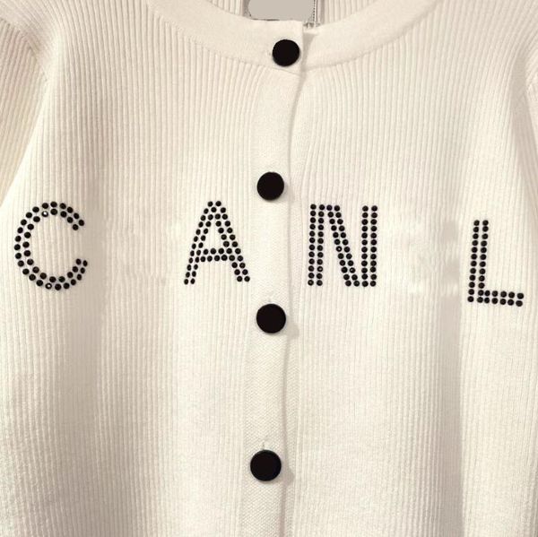 2021 lady wool sweater knits tees zipper neck adjust red letter striped necks casual women slim sweaters sleeveless shirts spring 18 days t, White
2021 lady wool sweater knits tees zipper neck adjust red letter striped necks casual women slim sweaters sleeveless shirts spring 18 days t, White