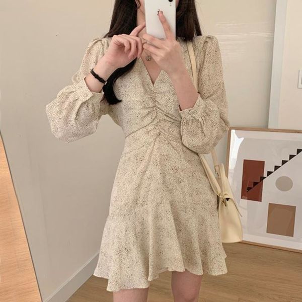 casual dresses dress women clothestemperament gentle v-neck pleated waist show thin floral bubble sleeve small chiffon ma7o, Black;gray
casual dresses dress women clothestemperament gentle v-neck pleated waist show thin floral bubble sleeve small chiffon ma7o, Black;gray