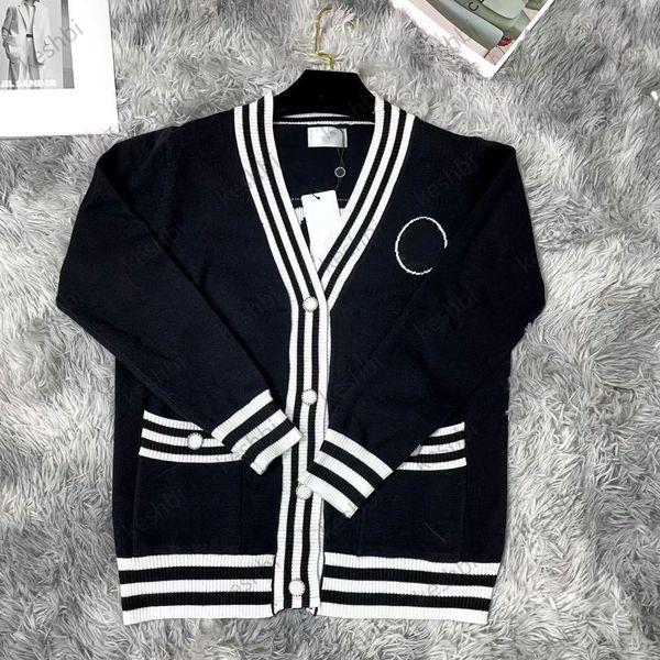 fashion women knitted sweater jacket embroidery loose v-neck long sleeve cardigan sweaters, White;black
fashion women knitted sweater jacket embroidery loose v-neck long sleeve cardigan sweaters, White;black