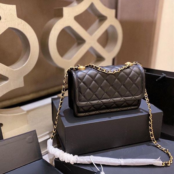 women leather bags 2021 womens luxury design bag classic fashion messenger wallet mini gold chain sheepskin one shoulder wallet
women leather bags 2021 womens luxury design bag classic fashion messenger wallet mini gold chain sheepskin one shoulder wallet