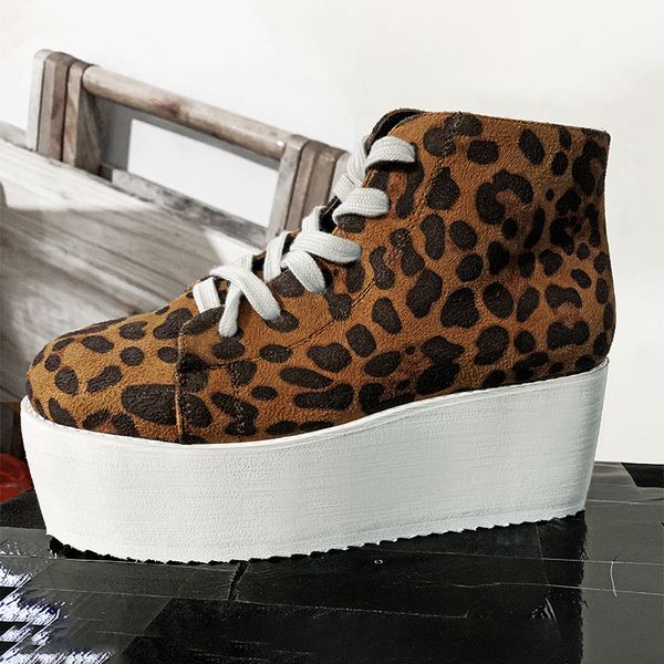 2021 womens leopard sneakers woman lace up flat platform women vulcanized female lace up shoes plus size ladies footwear
2021 womens leopard sneakers woman lace up flat platform women vulcanized female lace up shoes plus size ladies footwear