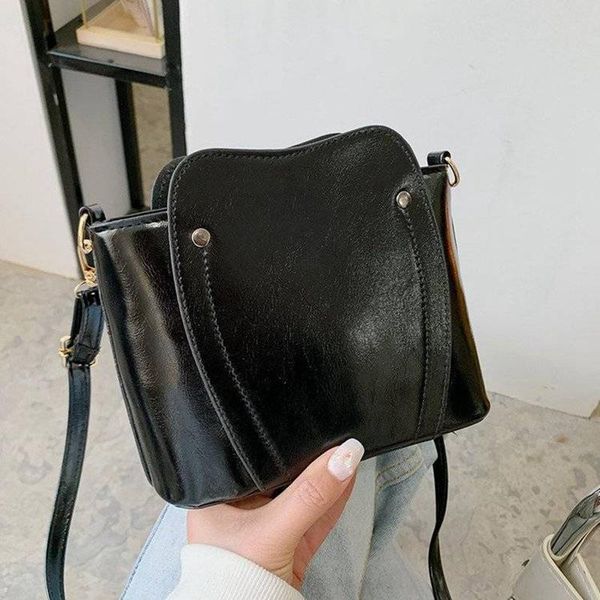 shoulder bags crossbody for women handbag purse fashion 2021 chains letter pattern all-match pu leather designer bag
shoulder bags crossbody for women handbag purse fashion 2021 chains letter pattern all-match pu leather designer bag