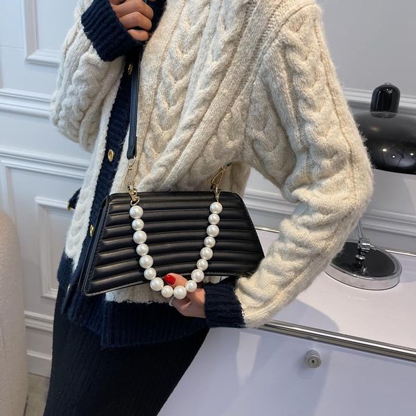 evening bags yilian fashion pearl chain single shoulder bag for women 2021 versatile western casual high texture
evening bags yilian fashion pearl chain single shoulder bag for women 2021 versatile western casual high texture