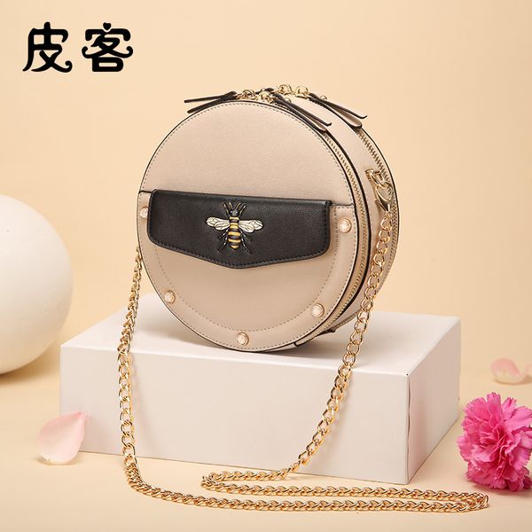 cowhide summer new fashion versatile french minority women's chain single shoulder messenger small round bag
cowhide summer new fashion versatile french minority women's chain single shoulder messenger small round bag