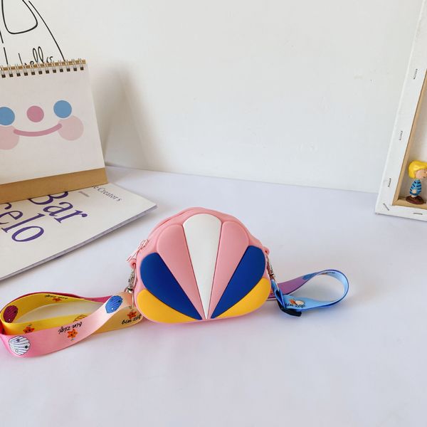 sweet princess accessories shell children's messenger purse girl fashion korean parent child bag wholesale cute little pocket gift, White
sweet princess accessories shell children's messenger purse girl fashion korean parent child bag wholesale cute little pocket gift, White