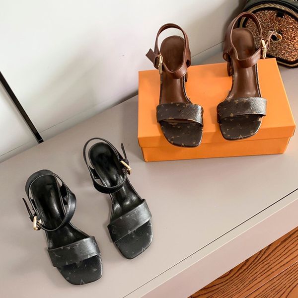 2021 patent leather thrill heels sandals women unique designer buckles square toe dress wedding shoes letters heel, Black
2021 patent leather thrill heels sandals women unique designer buckles square toe dress wedding shoes letters heel, Black