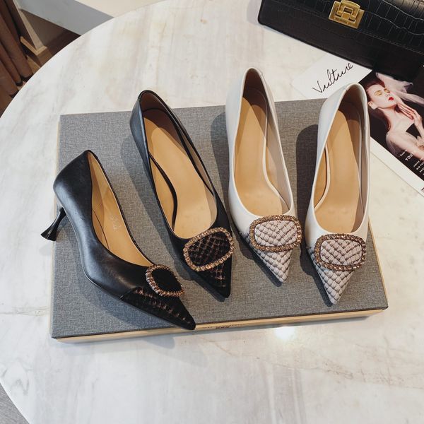 2021 french girls' large leather pointed high heels women's thin square buckle celebrity style banquet shallow mouth single sho
2021 french girls' large leather pointed high heels women's thin square buckle celebrity style banquet shallow mouth single sho