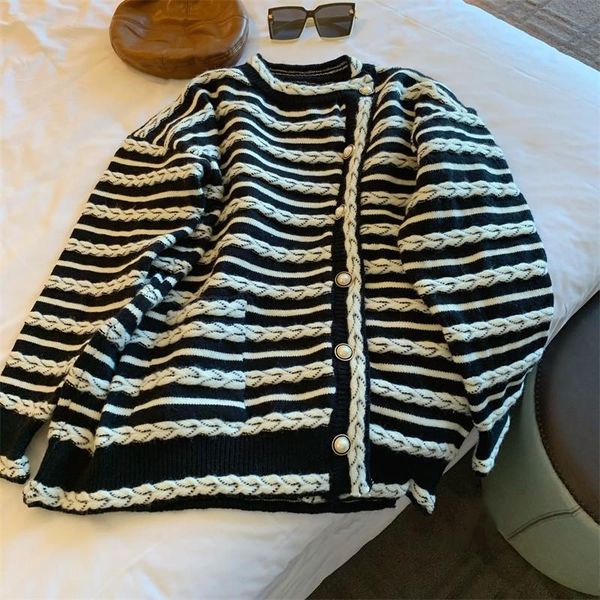 women's jackets sannian autumn and winter women jacket black white striped cardigan sweater korean round neck long-sleeved knitted, Black;brown
women's jackets sannian autumn and winter women jacket black white striped cardigan sweater korean round neck long-sleeved knitted, Black;brown