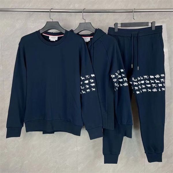 tb2021 new men's and women's slim animal embroidery round neck sweater zipper hoodie casual sports pants set, Gray
tb2021 new men's and women's slim animal embroidery round neck sweater zipper hoodie casual sports pants set, Gray