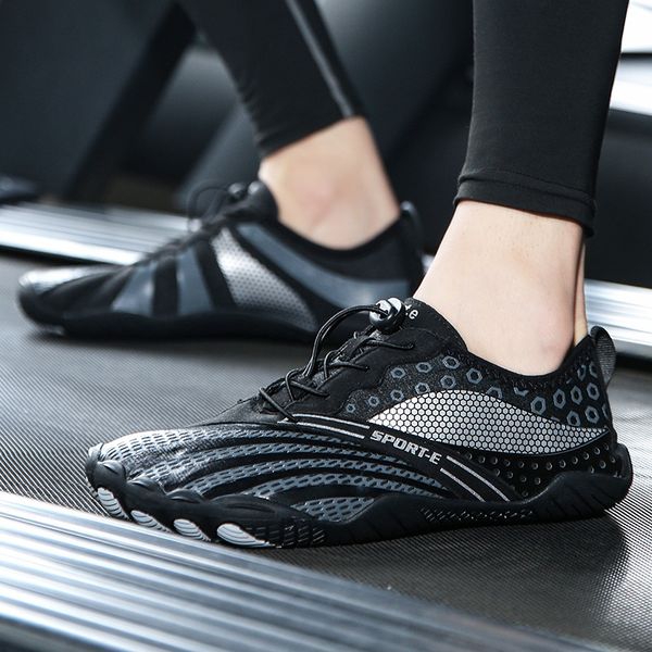 464748 size cross-border 2021 new outdoor fivefingers upstream shoes beach diving swimming shoes spring/summer sports climbing shoes mens sh, Black
464748 size cross-border 2021 new outdoor fivefingers upstream shoes beach diving swimming shoes spring/summer sports climbing shoes mens sh, Black