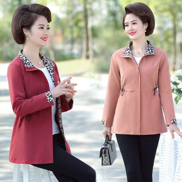 women's trench coats 2021 middle-aged women windbreaker spring autumn jacket coat long-sleeved zipper leopard plus size casual outerwea, Tan;black
women's trench coats 2021 middle-aged women windbreaker spring autumn jacket coat long-sleeved zipper leopard plus size casual outerwea, Tan;black