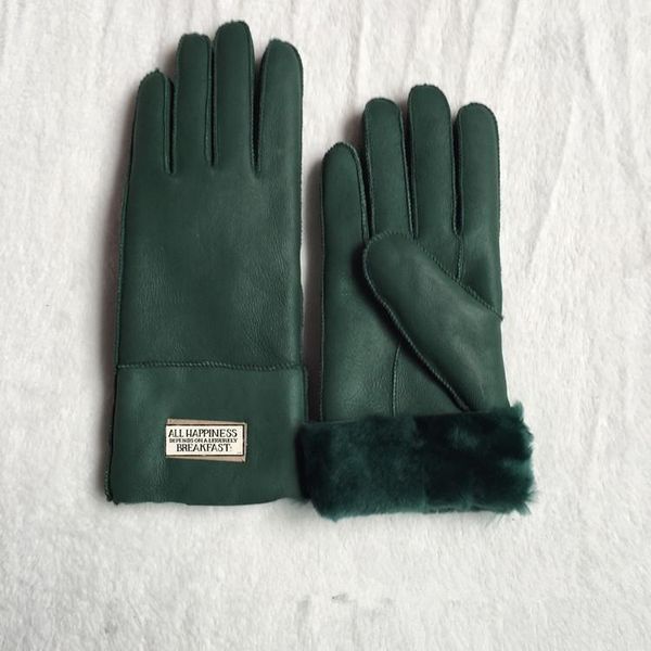 designer 2021 women leather gloves sheepskin bright female winter warm fashion windproof antize, Blue;gray
designer 2021 women leather gloves sheepskin bright female winter warm fashion windproof antize, Blue;gray
