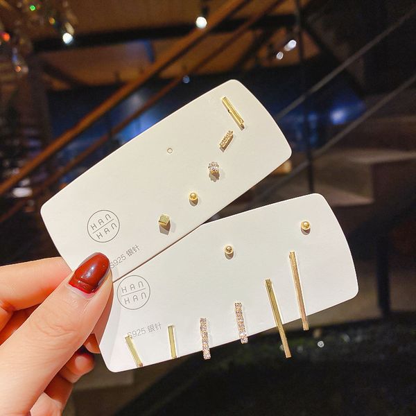 2021 new simple cool wind geometric small earring set combination femininity fashion net red earrings, Golden
2021 new simple cool wind geometric small earring set combination femininity fashion net red earrings, Golden