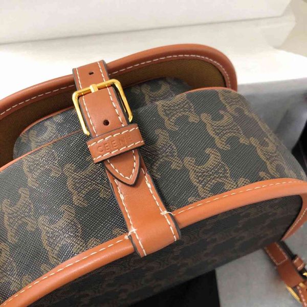 70% factory store lisa anna's same saddle old flower, antique bag, messenger with one shoulder, leather contrast, bag fashion
70% factory store lisa anna's same saddle old flower, antique bag, messenger with one shoulder, leather contrast, bag fashion