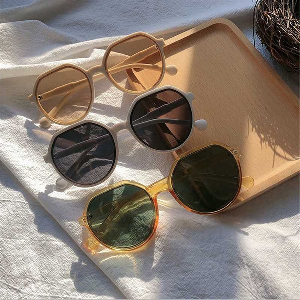sunglasses round frame cat eye big female korean candy color trend cross-border 98052, White;black
sunglasses round frame cat eye big female korean candy color trend cross-border 98052, White;black