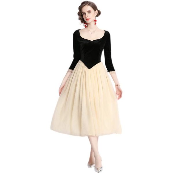 casual dresses women 2021 year autumn mesh patchwork velvet dress french black square collar long elegant party tulle vestidos k8816, Black;gray
casual dresses women 2021 year autumn mesh patchwork velvet dress french black square collar long elegant party tulle vestidos k8816, Black;gray