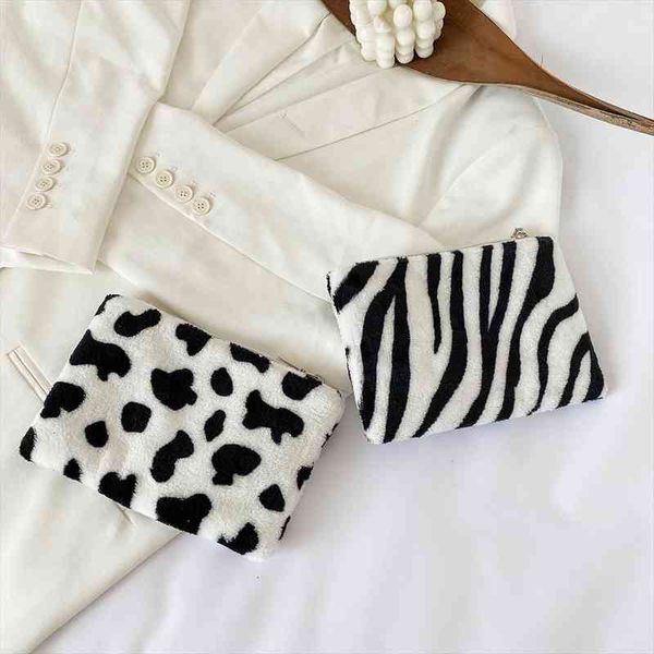 fashion bracelet keychain card bag leather tassel wallet women pu zebra cow print for trend, Red;black
fashion bracelet keychain card bag leather tassel wallet women pu zebra cow print for trend, Red;black