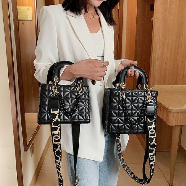 luxury designers brand chain shoulder bag women fashion casual party handbag vintage crossbody bags lady waist cross body
luxury designers brand chain shoulder bag women fashion casual party handbag vintage crossbody bags lady waist cross body