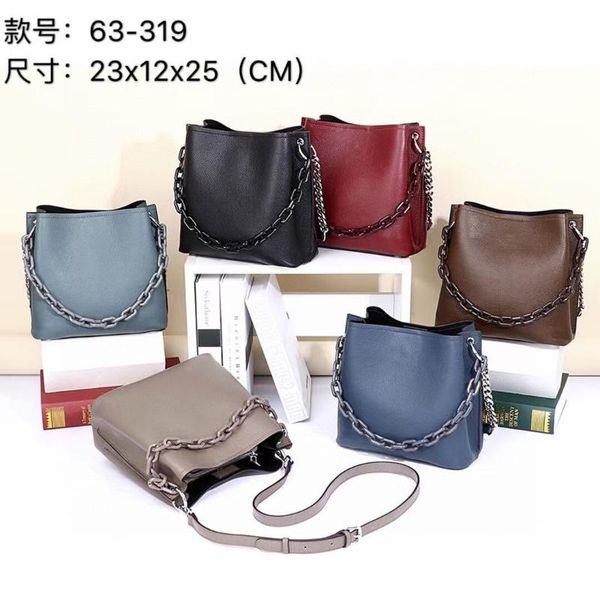 autumn and winter fashion head leather women's bag single shoulder messenger bucket handbag chain cross body
autumn and winter fashion head leather women's bag single shoulder messenger bucket handbag chain cross body
