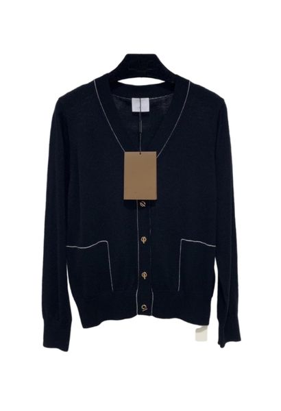 2022 spring milan runway sweaters v neck long sleeve women's sweater high end jacquard cardigan women designer sweater 1203-6, White;black
2022 spring milan runway sweaters v neck long sleeve women's sweater high end jacquard cardigan women designer sweater 1203-6, White;black