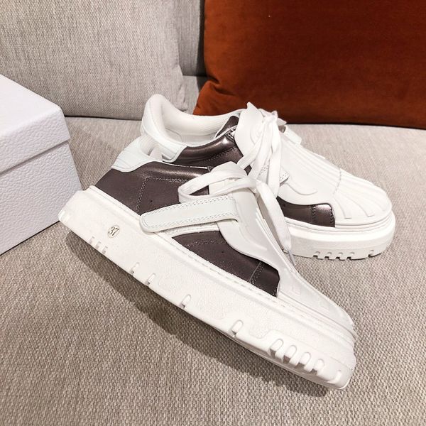 2021 new arrival fashion women luxury designer shoes for ladies with genuine leather gold red white colors ace sneakers size 35-40, Black
2021 new arrival fashion women luxury designer shoes for ladies with genuine leather gold red white colors ace sneakers size 35-40, Black