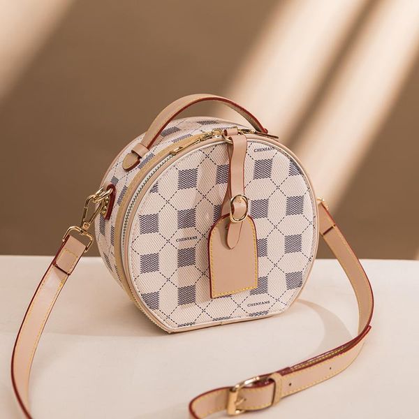 evening bags luxury designer women's shoulder bag fashion print white plaid round leather wallet cute side handbag satchels
evening bags luxury designer women's shoulder bag fashion print white plaid round leather wallet cute side handbag satchels