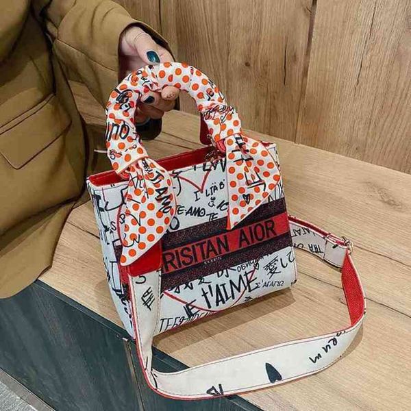 80% off shop clearance latest embroidery classic multi pattern fashionable one shoulder portable women's shopping bag
80% off shop clearance latest embroidery classic multi pattern fashionable one shoulder portable women's shopping bag
