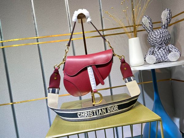 chanel louis vuitton gucci dior solid color flip 2021 shoulder bag fashion pu leather lady designer handbag retro small messenger with box
chanel louis vuitton gucci dior solid color flip 2021 shoulder bag fashion pu leather lady designer handbag retro small messenger with box