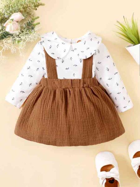 baby plant print peter-pan collar bodysuit & corduroy suspender skirt she, White
baby plant print peter-pan collar bodysuit & corduroy suspender skirt she, White