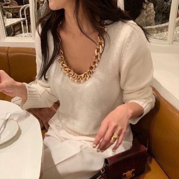 gold chain v neck women sweaters knitted european style casual long sleeve pure color fashion knitwear, White;black
gold chain v neck women sweaters knitted european style casual long sleeve pure color fashion knitwear, White;black
