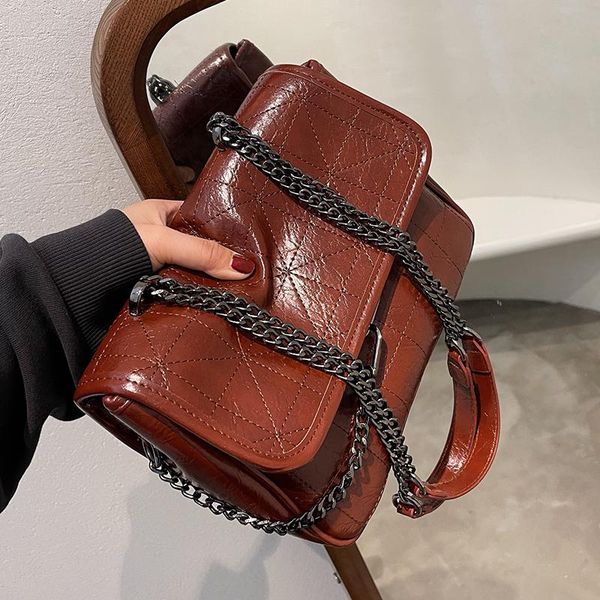 evening bags vintage high capacity crossbody bag 2021 winter pu leather women's designer handbag shoulder messenger
evening bags vintage high capacity crossbody bag 2021 winter pu leather women's designer handbag shoulder messenger