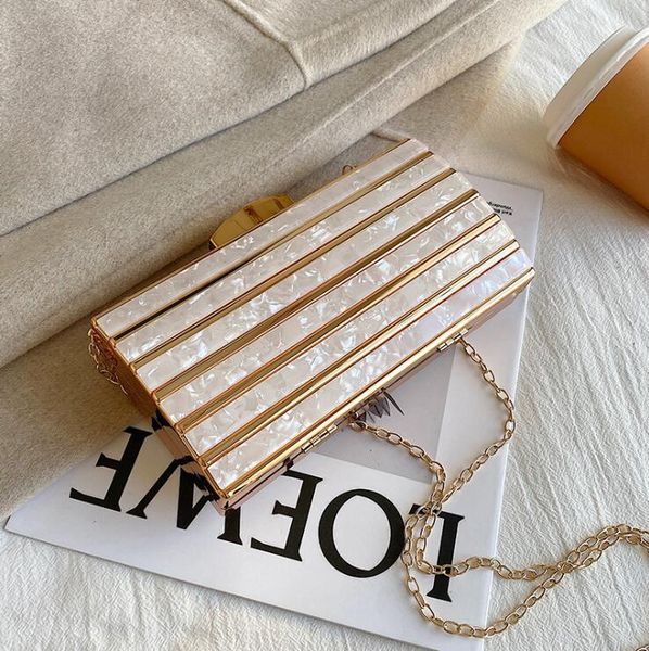 wholesale women handbag retro striped chain bag street trend shaping hard box handbags fashion evening dress acrylic plaid dinner bags
wholesale women handbag retro striped chain bag street trend shaping hard box handbags fashion evening dress acrylic plaid dinner bags