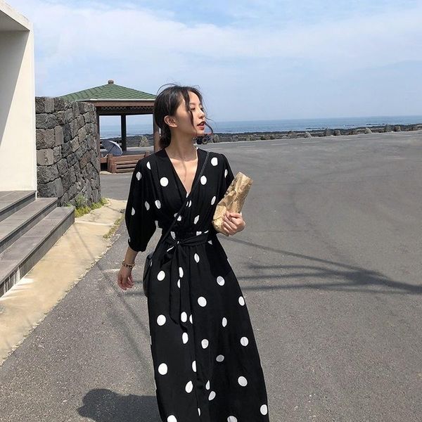 casual dresses 2021 boho summer maxi dress clothes vintage slim french retro hepburn wind black polka dot long robe korean style fashion, Black;gray
casual dresses 2021 boho summer maxi dress clothes vintage slim french retro hepburn wind black polka dot long robe korean style fashion, Black;gray