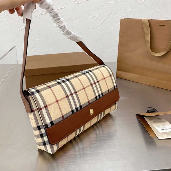 designer luxury bag messenger bags flap purse lady handbag baguette splicing color letter tartan hasp hardware genuine l women's leathe
designer luxury bag messenger bags flap purse lady handbag baguette splicing color letter tartan hasp hardware genuine l women's leathe