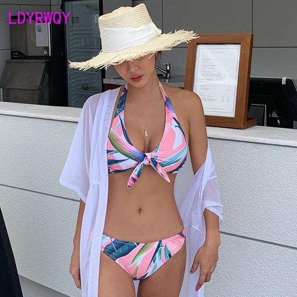 women's swimwear ldyrwqy 2021 style sling v-neck japanese and korean mid-waist lace-up size chest gather bikini swimsuit two-piece suit, White;black
women's swimwear ldyrwqy 2021 style sling v-neck japanese and korean mid-waist lace-up size chest gather bikini swimsuit two-piece suit, White;black