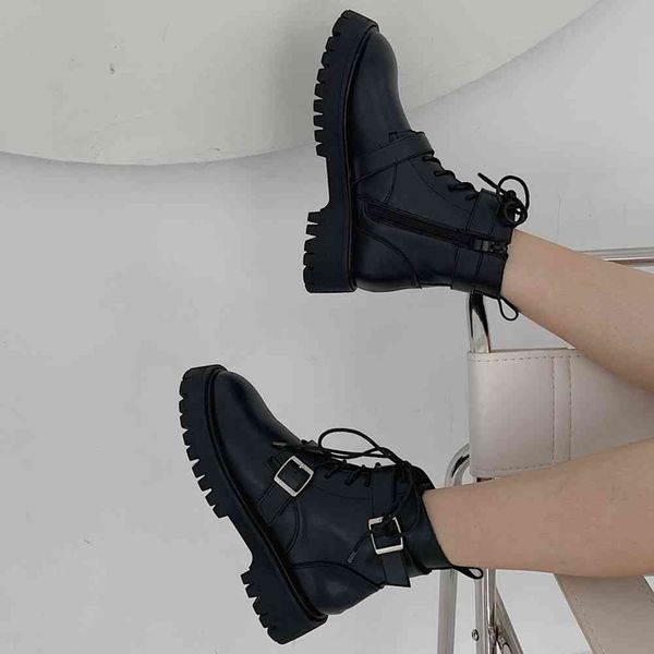 boots brand cool chic skidproof rubber sole buckles shoelaces ankle stylish winter shoes boots women, Black
boots brand cool chic skidproof rubber sole buckles shoelaces ankle stylish winter shoes boots women, Black
