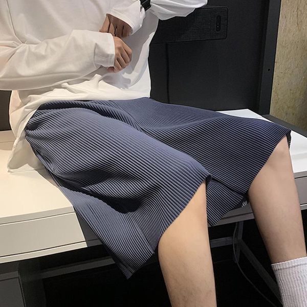 men's shorts 2021 summer pleated fashion casual ice silk men streetwear loose breathable thin hawaiian beach mens, White;black
men's shorts 2021 summer pleated fashion casual ice silk men streetwear loose breathable thin hawaiian beach mens, White;black