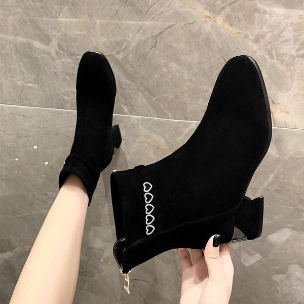boots 2021 autumn and winter ladies solid color european shoes fashion heel m1930, Black
boots 2021 autumn and winter ladies solid color european shoes fashion heel m1930, Black