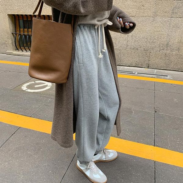 spring and autumn women's pants casual solid color high-waist sports & capris, Black;white
spring and autumn women's pants casual solid color high-waist sports & capris, Black;white
